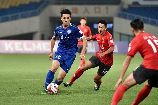 湖人中锋问题：寻求内部提升还是外部引援？